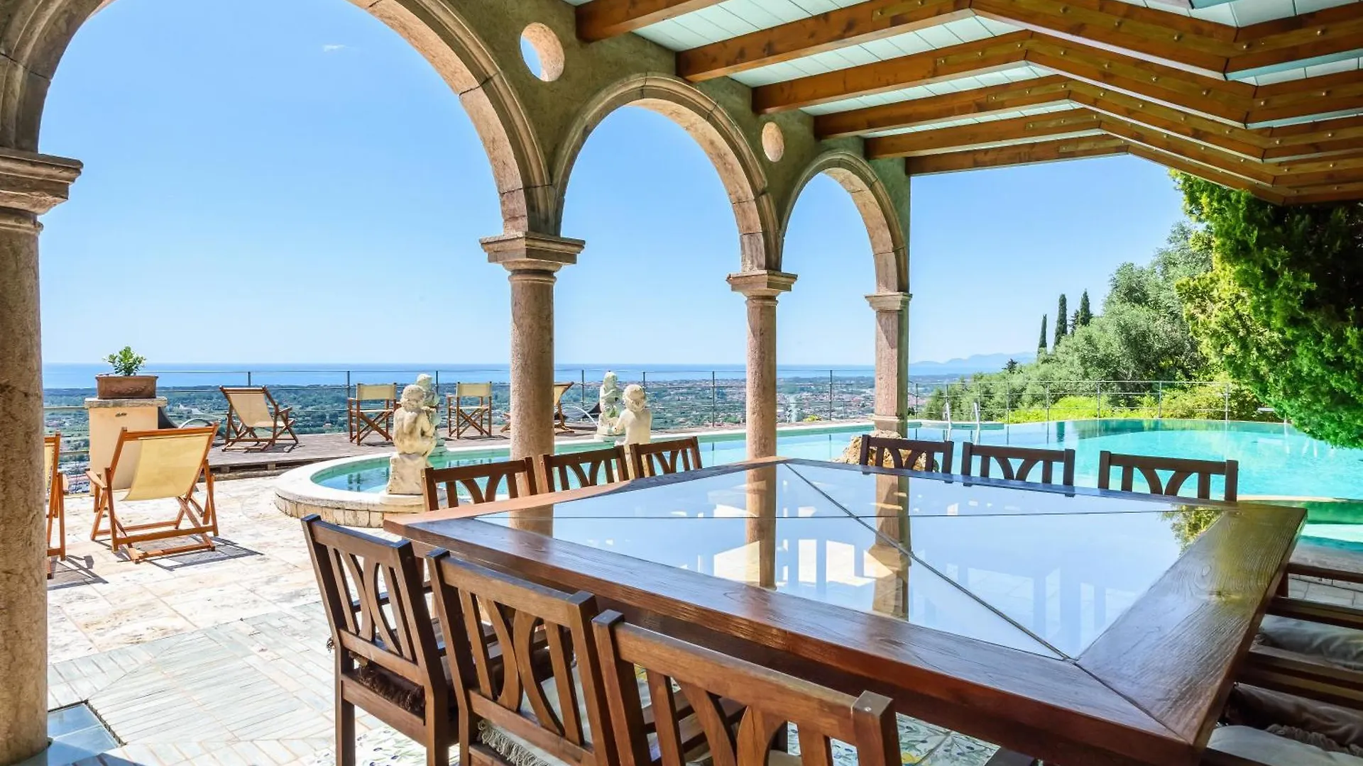 Luxury Villa Whit Amazing Sea Wiew Pool Pietrasanta Italia