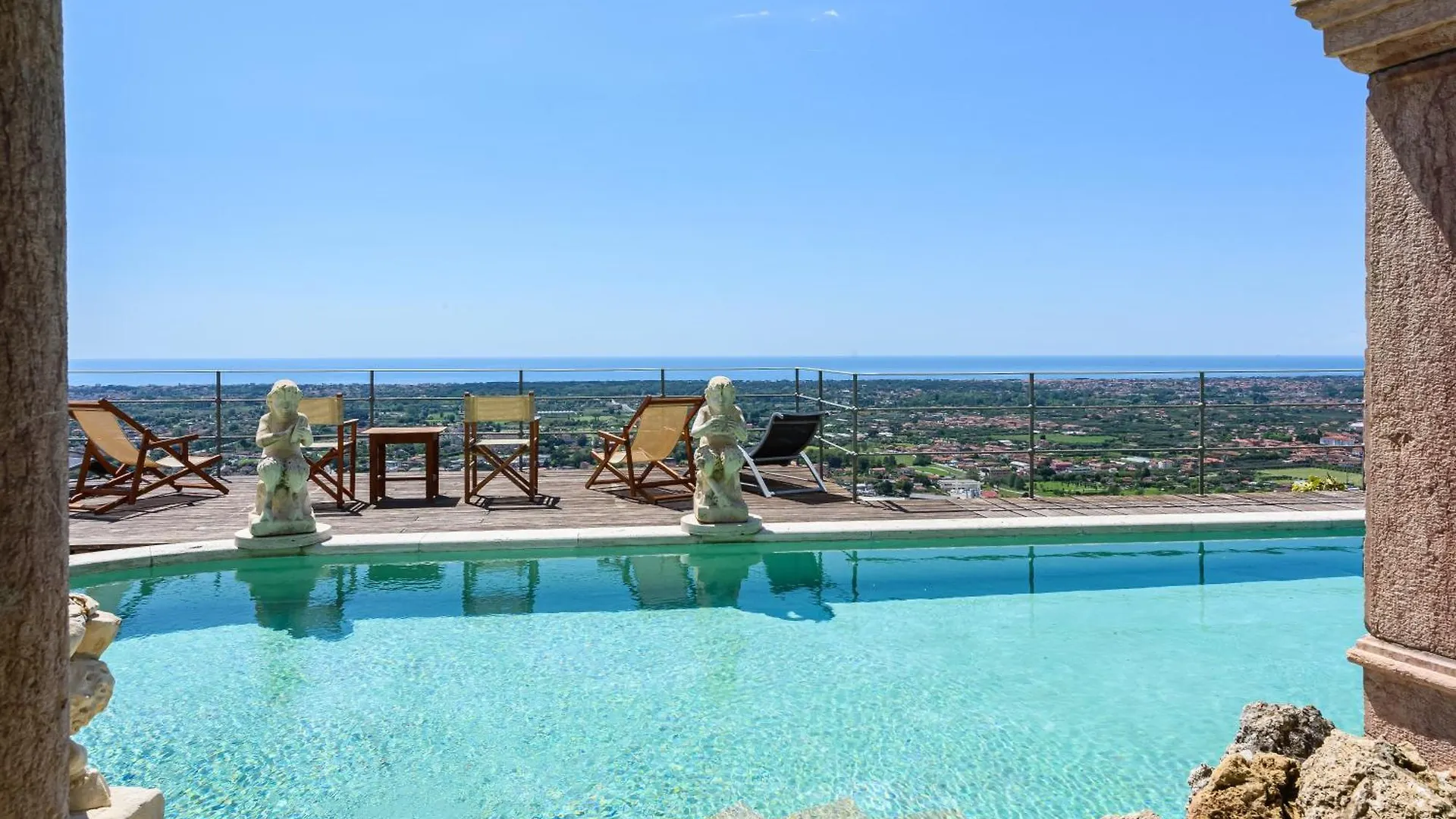 Luxury Villa Whit Amazing Sea Wiew Pool Pietrasanta Apartment